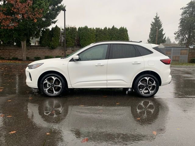 Certified 2023 Ford Escape ST-Line Elite image 2