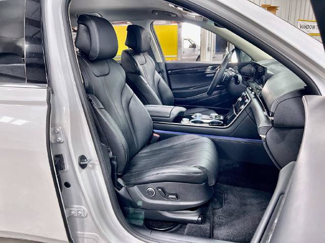 Used 2025 Genesis GV80 2.5T Standard AWD/4WD image 27