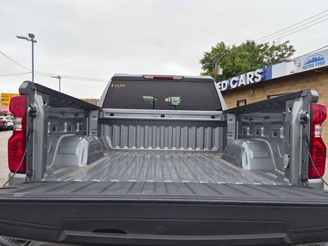 Used 2023 Chevrolet Silverado 1500 Custom w/ LPO, Dark Essentials Package AWD/4WD image 24