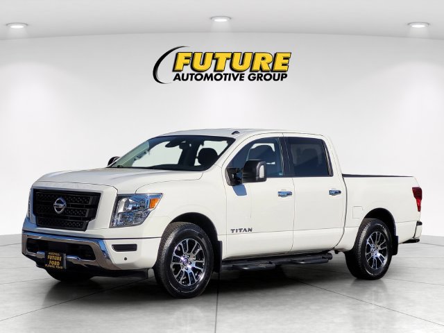 Used 2021 Nissan Titan SV w/ SV Convenience Package AWD/4WD image 5