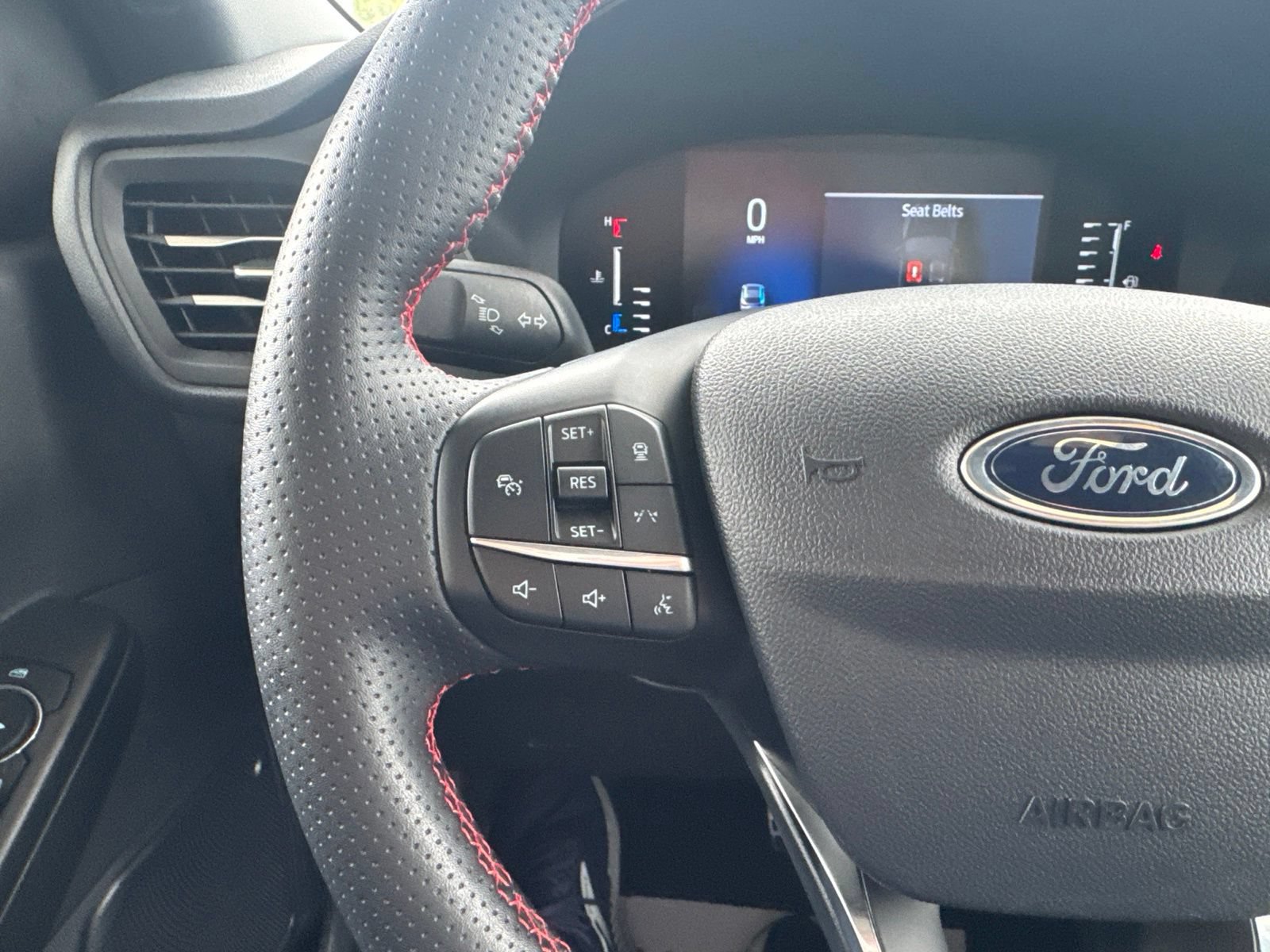 Certified 2024 Ford Escape ST-Line w/ Tech Pack #1 AWD/4WD image 28