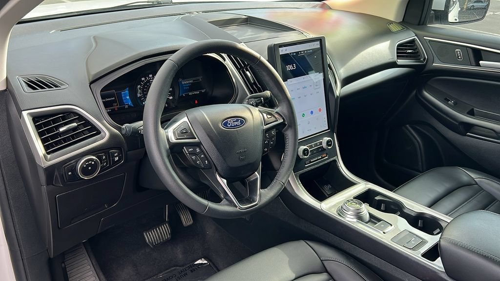 Certified 2024 Ford Edge SEL w/ Convenience Package AWD/4WD image 12