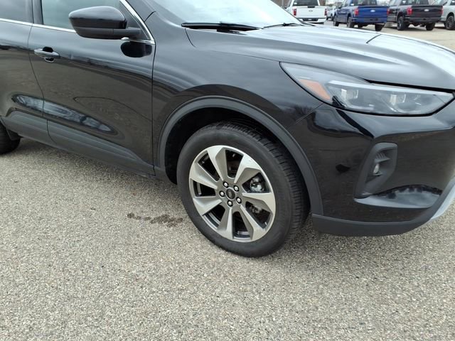 Certified 2025 Ford Escape Platinum image 6
