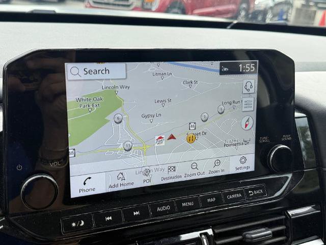 Used 2025 Nissan Pathfinder SL AWD/4WD image 19