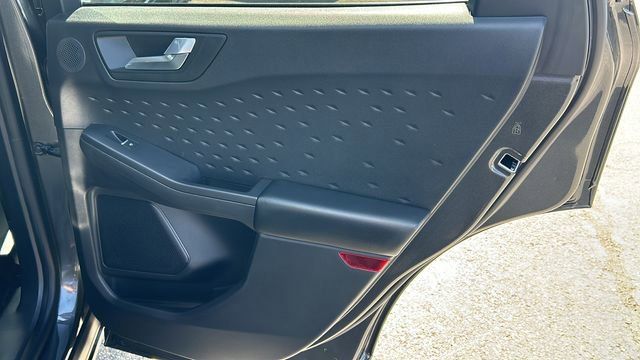 Certified 2020 Ford Escape Titanium AWD/4WD image 12