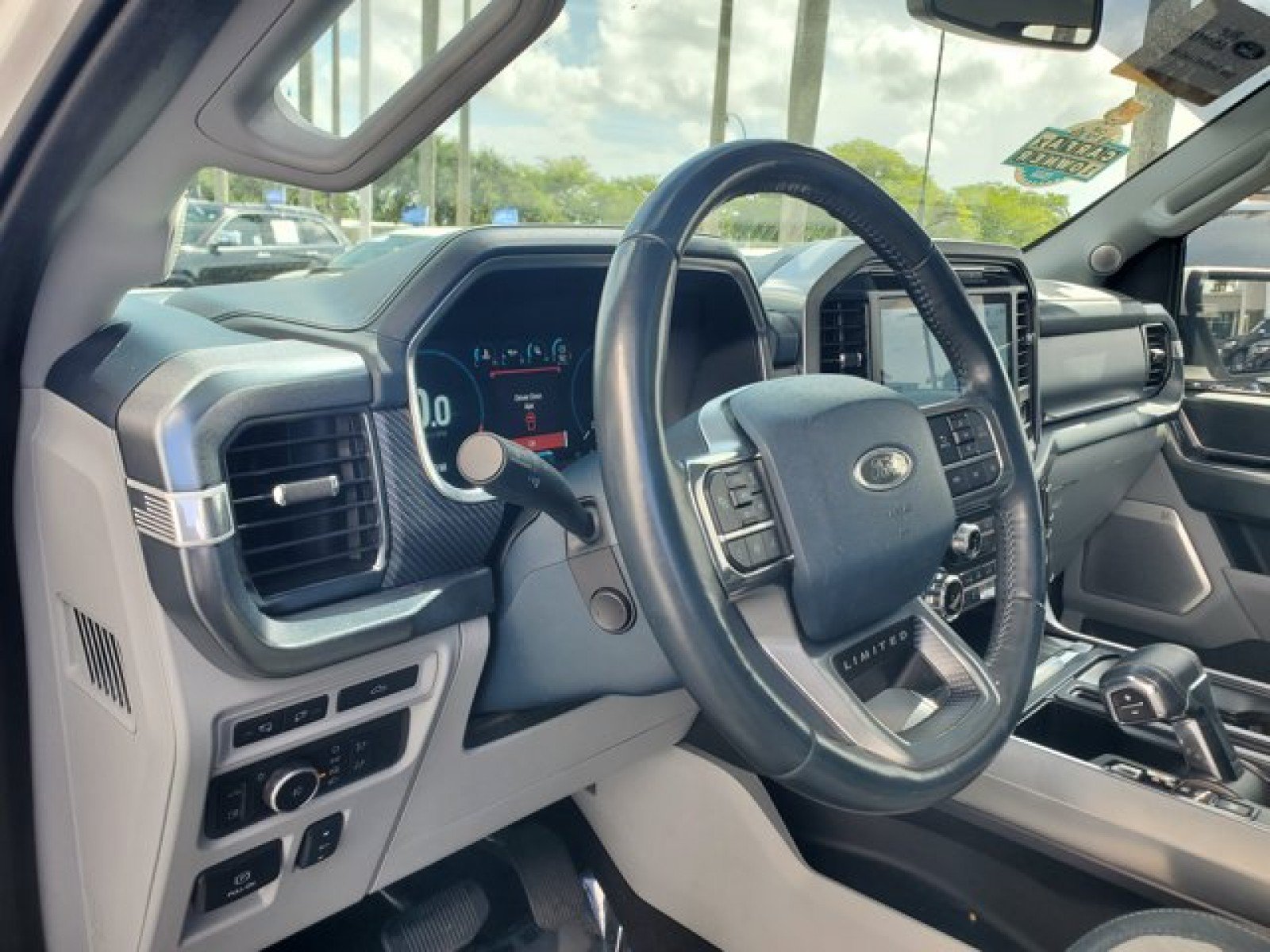 Certified 2022 Ford F150 Limited AWD/4WD image 8