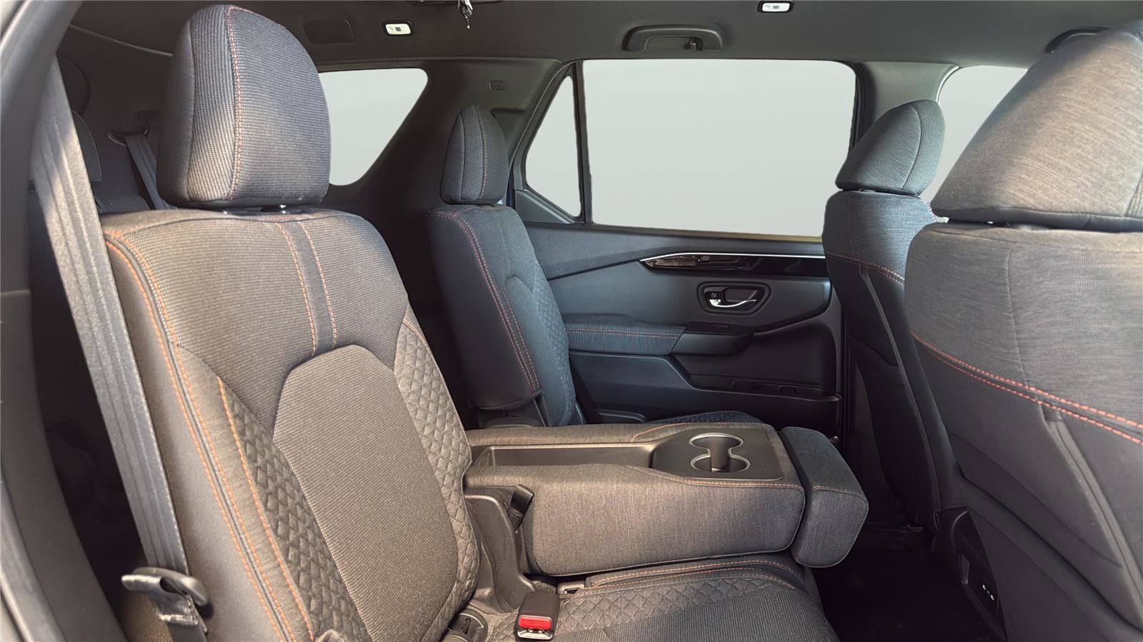 Used 2025 Honda Pilot Sport image 29