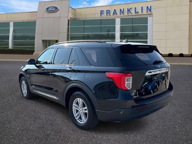 Certified 2023 Ford Explorer XLT RWD image 5