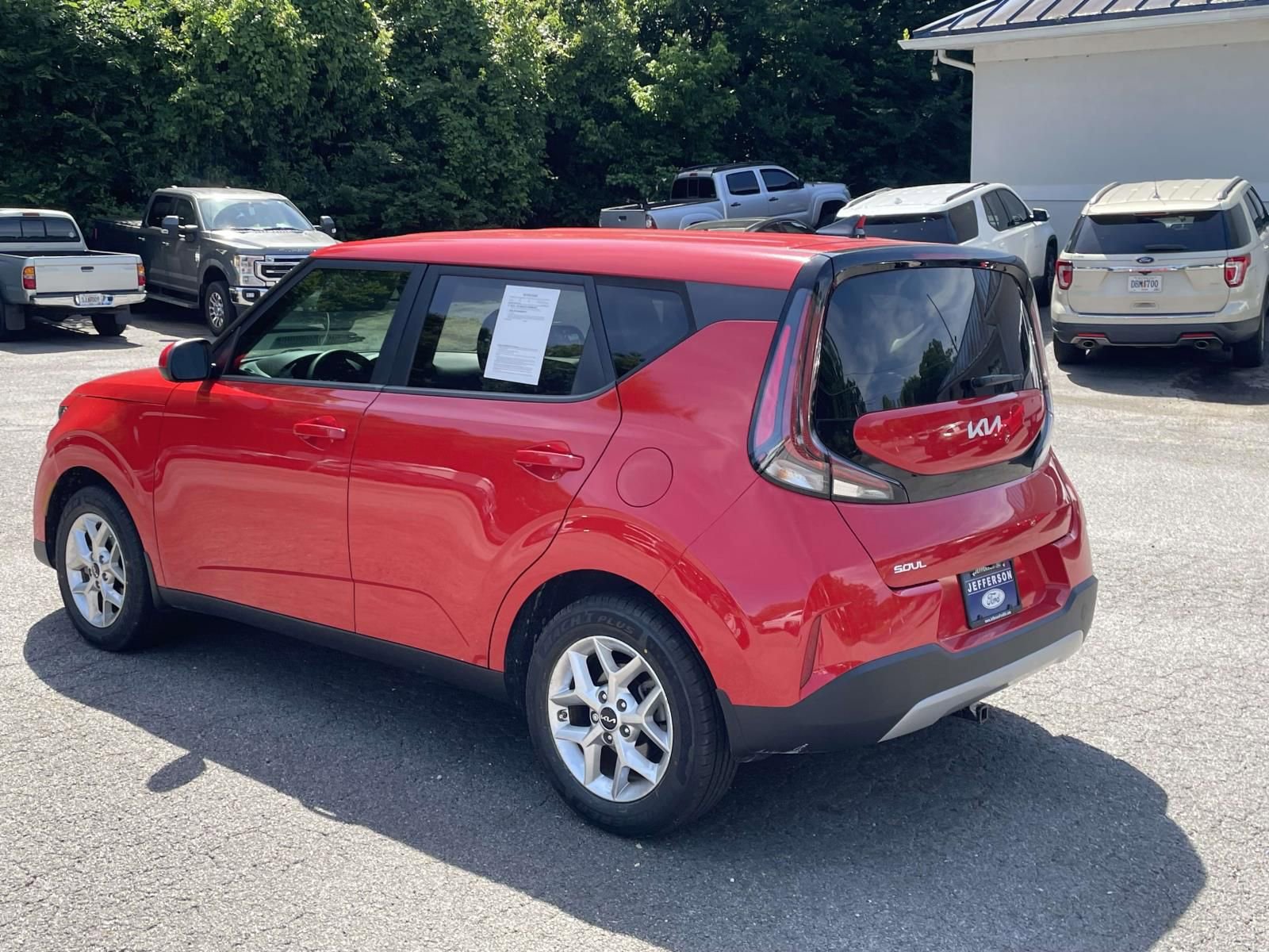 Used 2024 Kia Soul LX w/ Option Group 015 FWD image 8