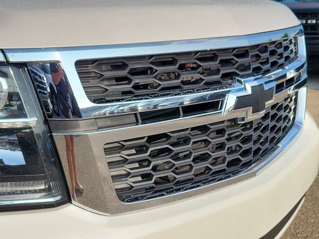Used 2019 Chevrolet Tahoe LT w/ Luxury Package RWD image 15