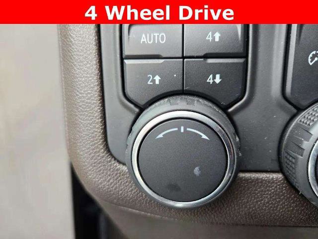 Used 2021 Chevrolet Tahoe LT w/ LT Signature Package image 21