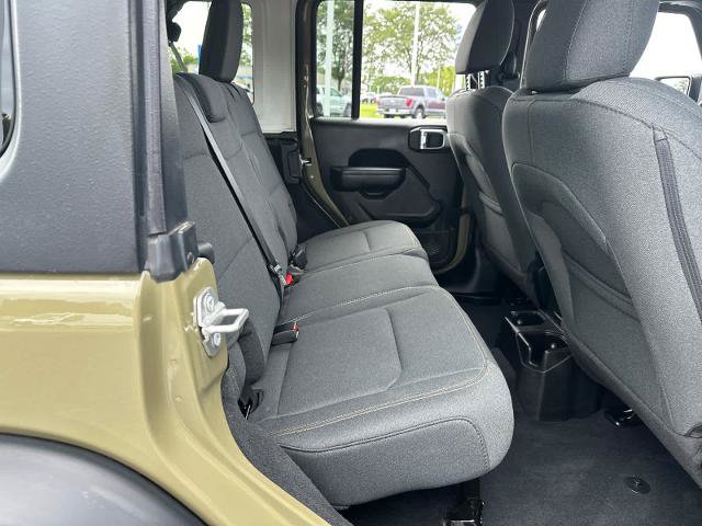 Used 2025 Jeep Wrangler Unlimited Sport AWD/4WD image 30