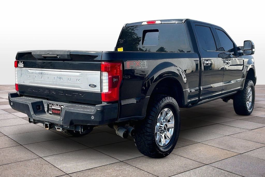 Certified 2017 Ford F250 Platinum w/ FX4 Off-Road Package AWD/4WD image 12