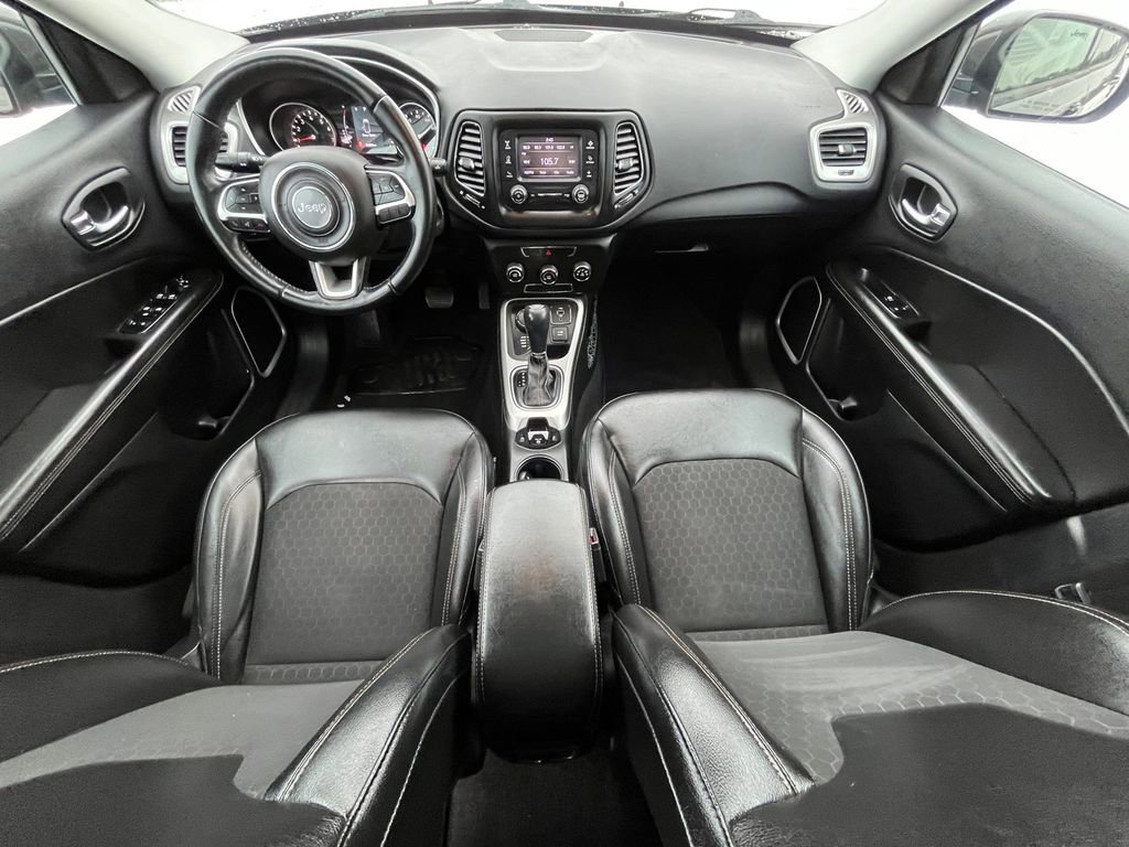 Used 2018 Jeep Compass Latitude image 19