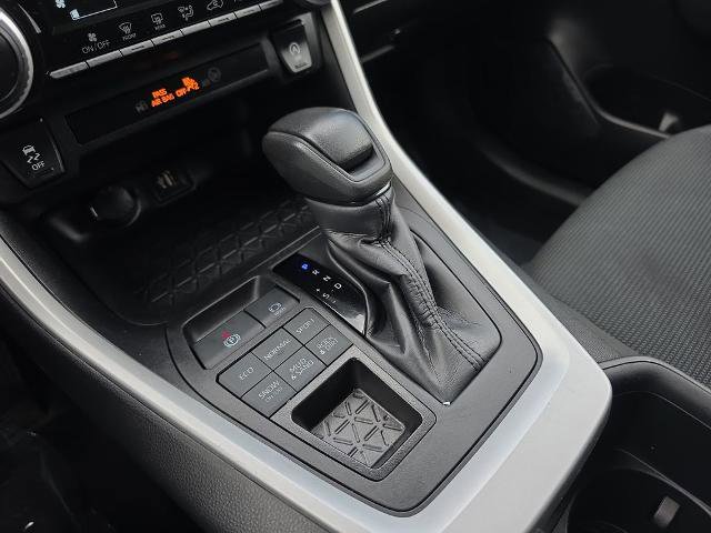Used 2024 Toyota RAV4 LE AWD/4WD image 35