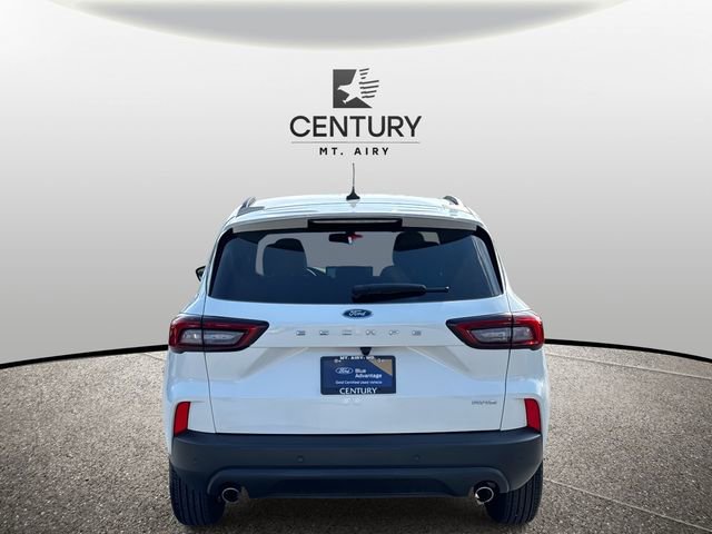 Certified 2025 Ford Escape ST-Line w/ Tech Pack #1 image 3