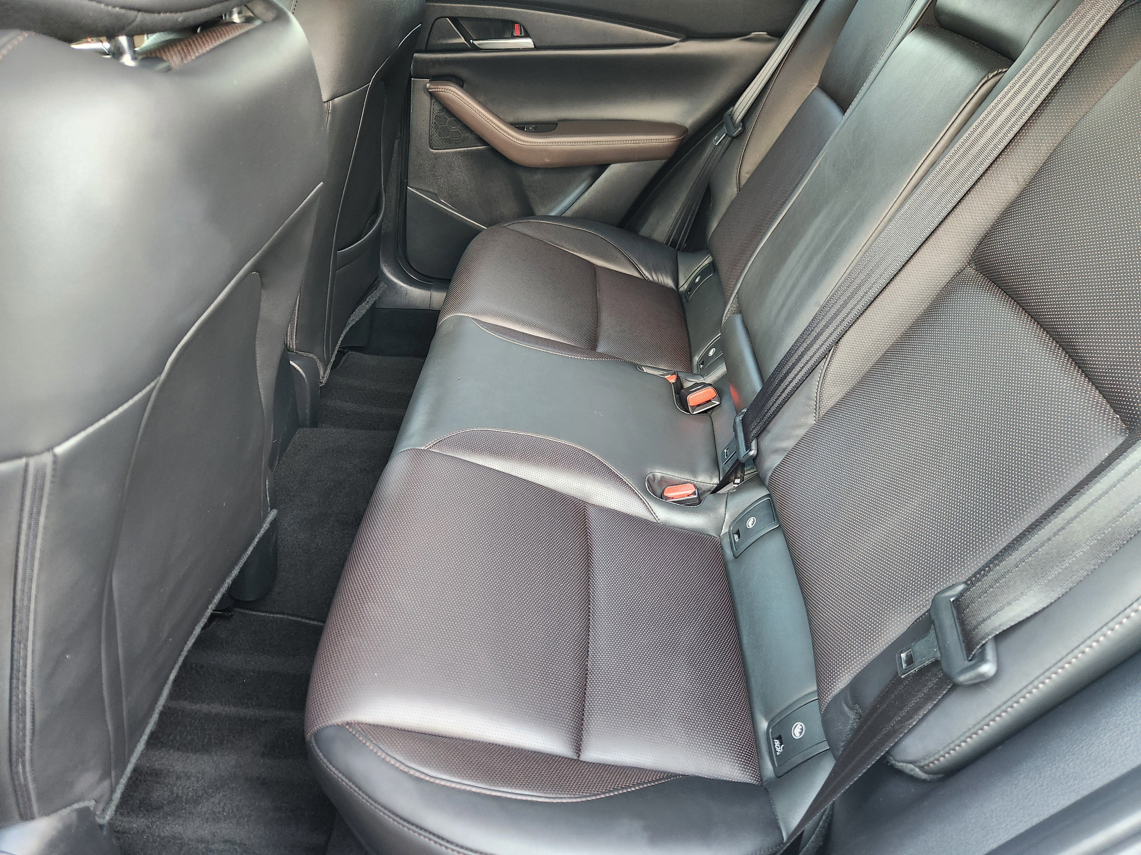 Used 2021 MAZDA CX-30 AWD 2.5 S w/ Premium Package image 22