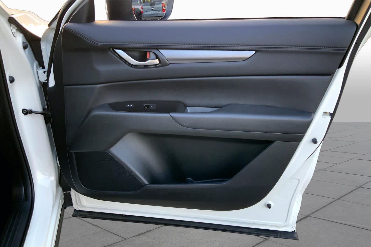 Used 2025 MAZDA CX-5 AWD 2.5 S w/ Preferred Package image 21
