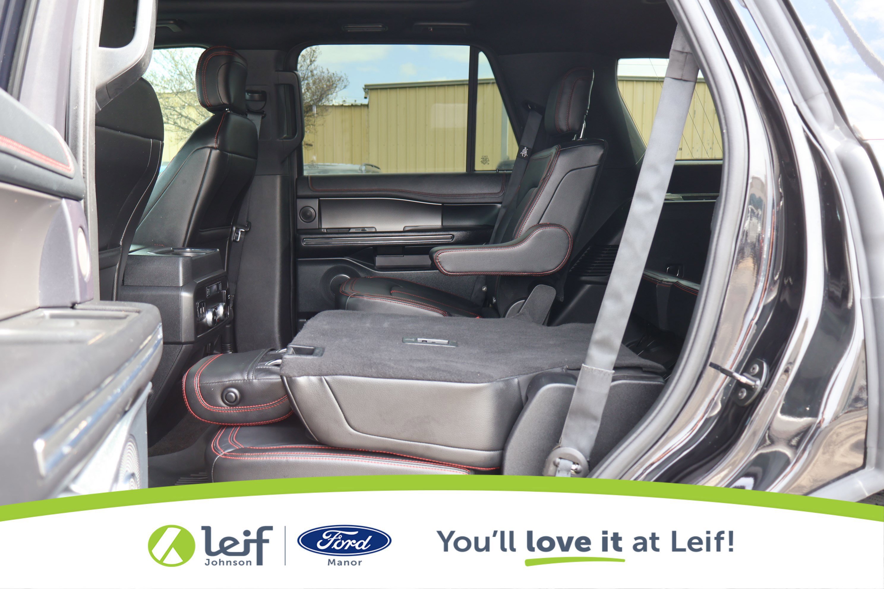 Certified 2020 Ford Expedition Limited w/ Equipment Group 303A image 31