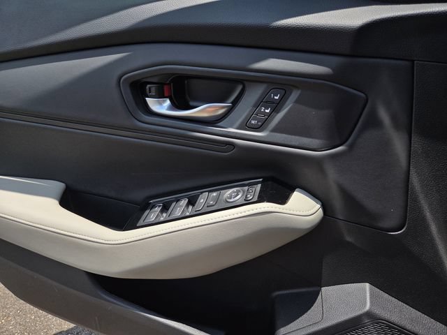 Used 2025 Honda Accord Touring image 19