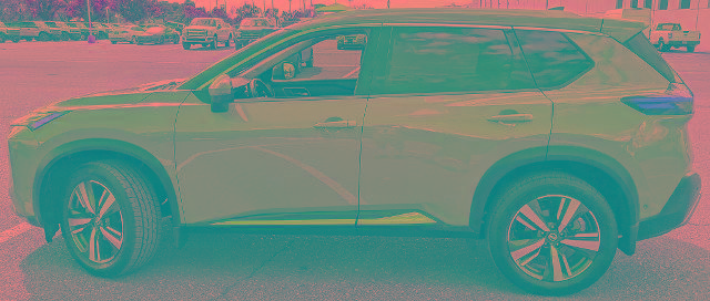 Used 2021 Nissan Rogue Platinum FWD image 5