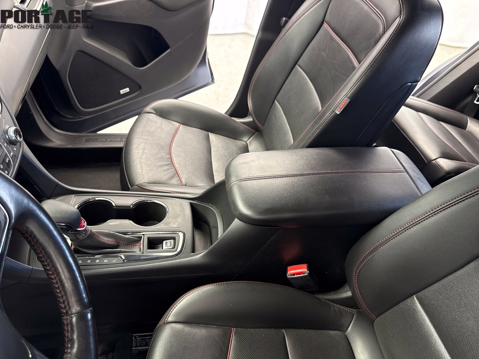 Used 2022 Chevrolet Equinox RS w/ RS Leather Package AWD/4WD image 19
