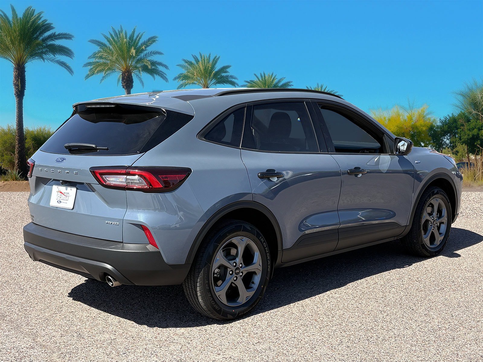 Certified 2025 Ford Escape ST-Line Select AWD/4WD image 6