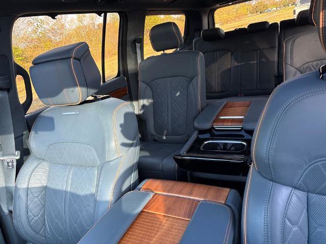 Used 2024 Jeep Grand Wagoneer Series III AWD/4WD image 11