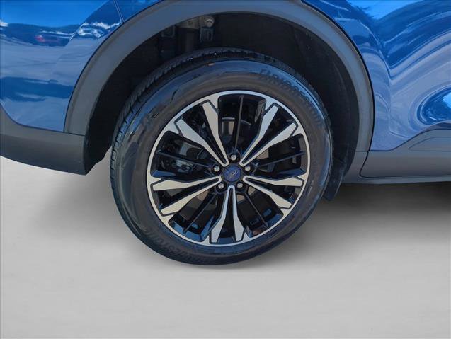 Certified 2022 Ford Escape SE w/ SE Sport Appearance Package FWD image 29