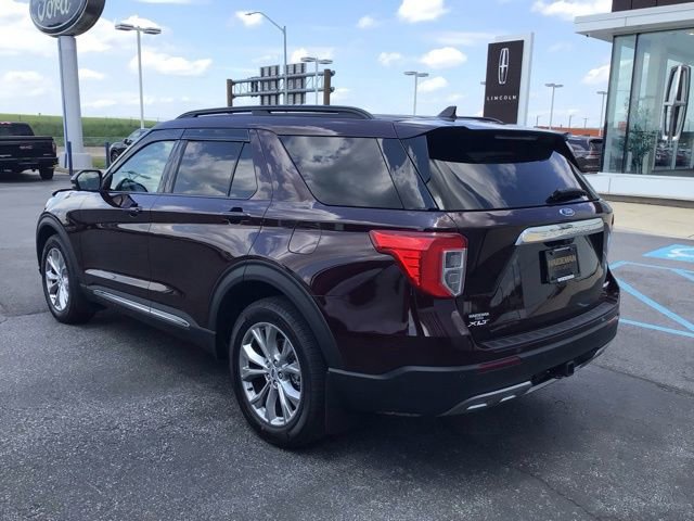 Certified 2023 Ford Explorer XLT w/ Equipment Group 202A AWD/4WD image 5