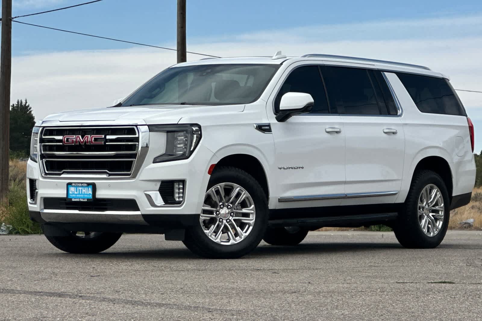 Used 2022 GMC Yukon XL SLT w/ SLT Premium Package