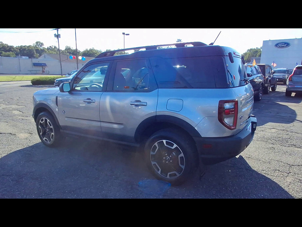 Certified 2023 Ford Bronco Sport Outer Banks AWD/4WD image 6