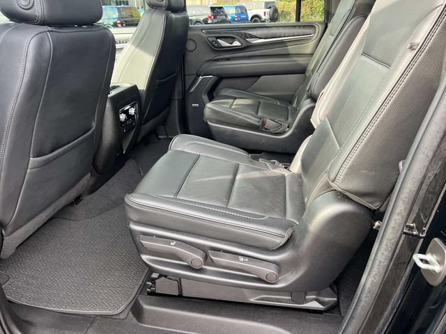 Used 2022 GMC Yukon XL Denali AWD/4WD image 13