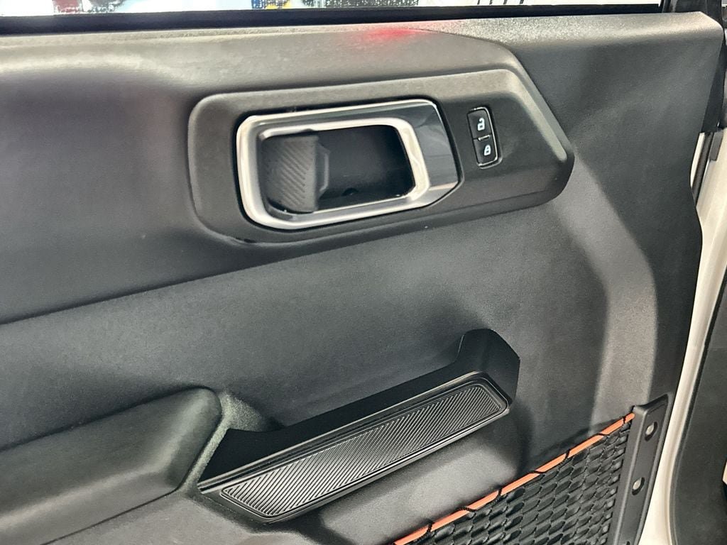 Certified 2025 Ford Bronco Raptor w/ Interior Carbon Fiber Pack AWD/4WD image 14