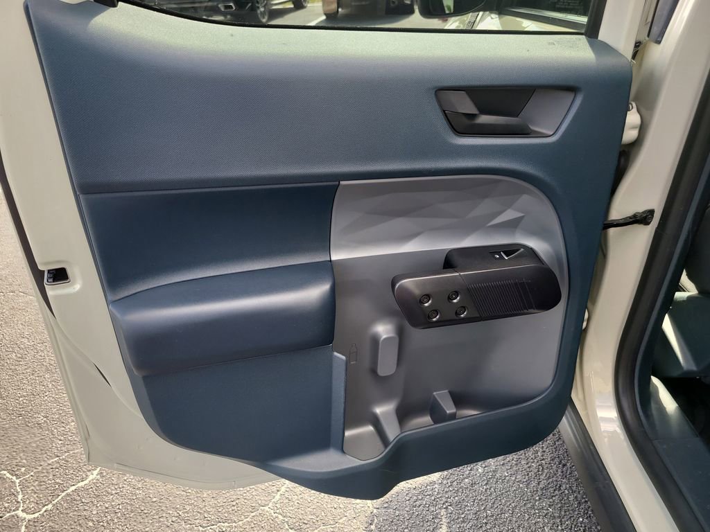 Certified 2024 Ford Maverick XLT w/ XLT Luxury Package FWD image 9