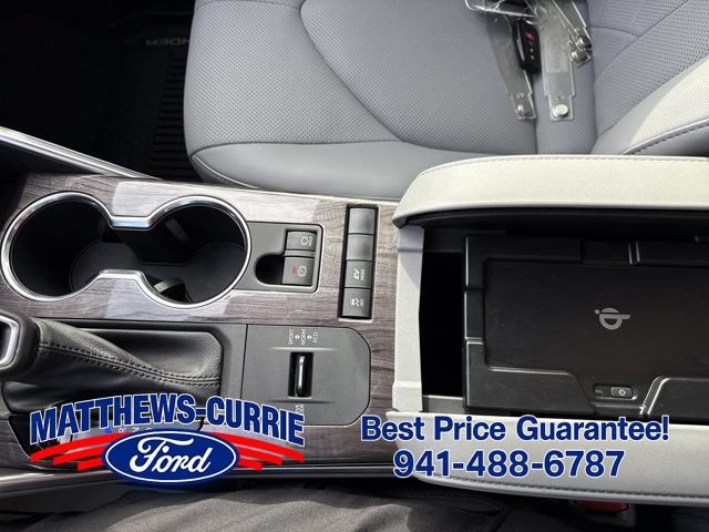 Used 2021 Toyota Highlander Platinum FWD image 24