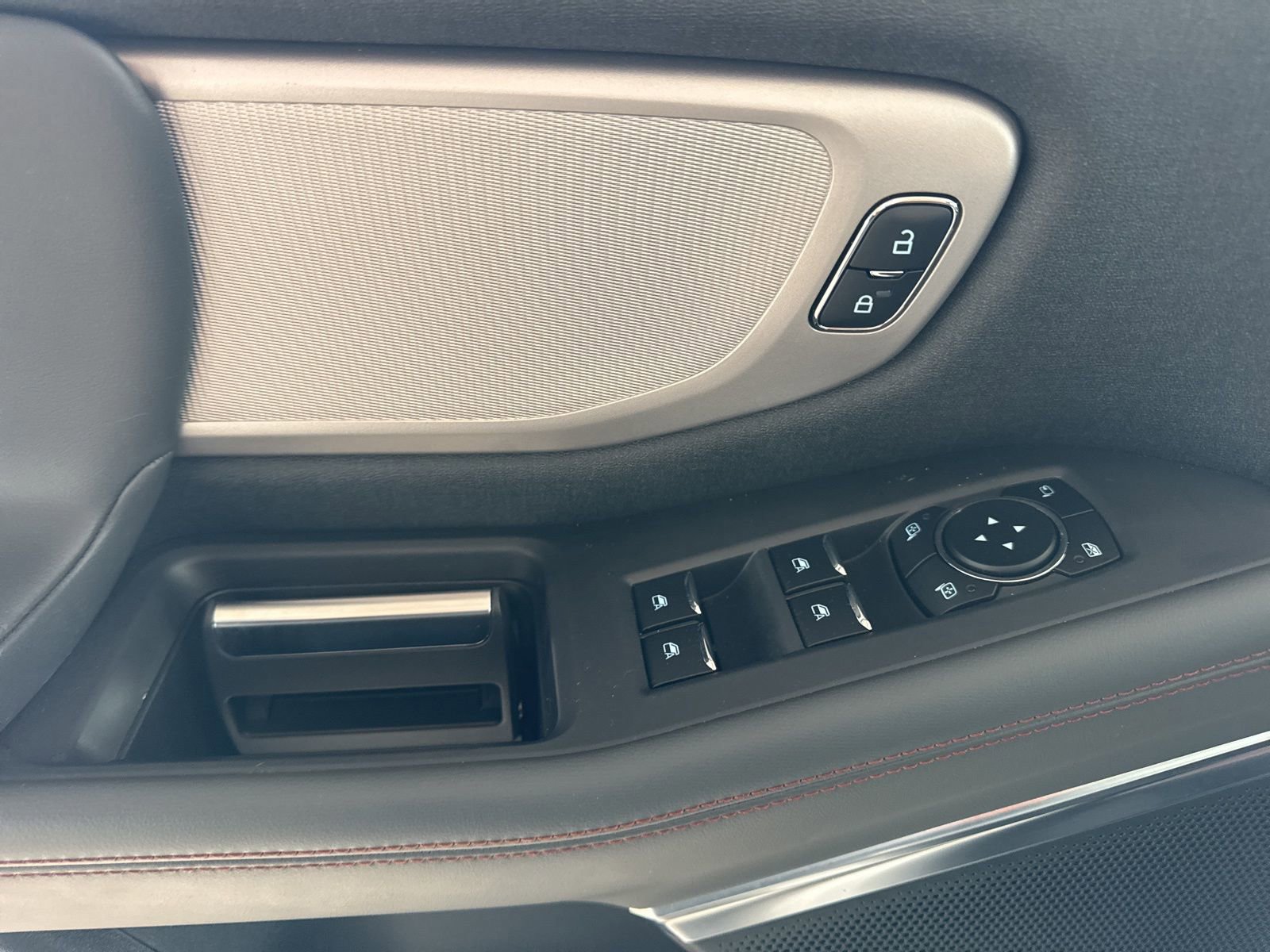 Certified 2025 Ford Expedition Max Active image 30