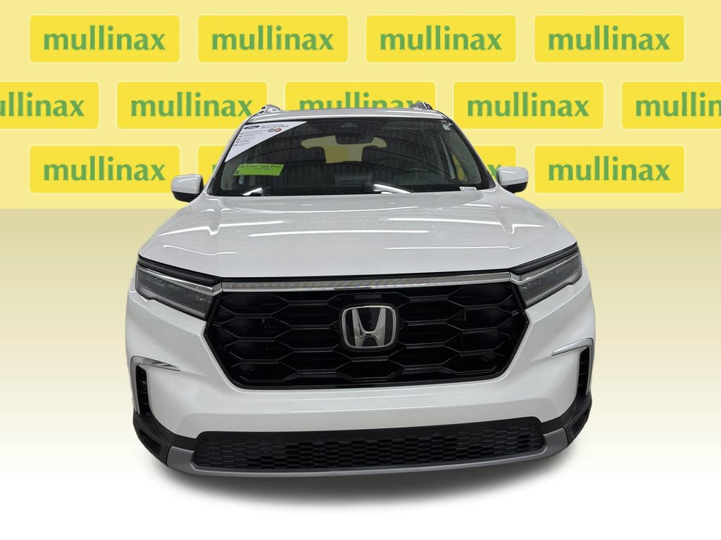 Used 2023 Honda Pilot Touring image 15