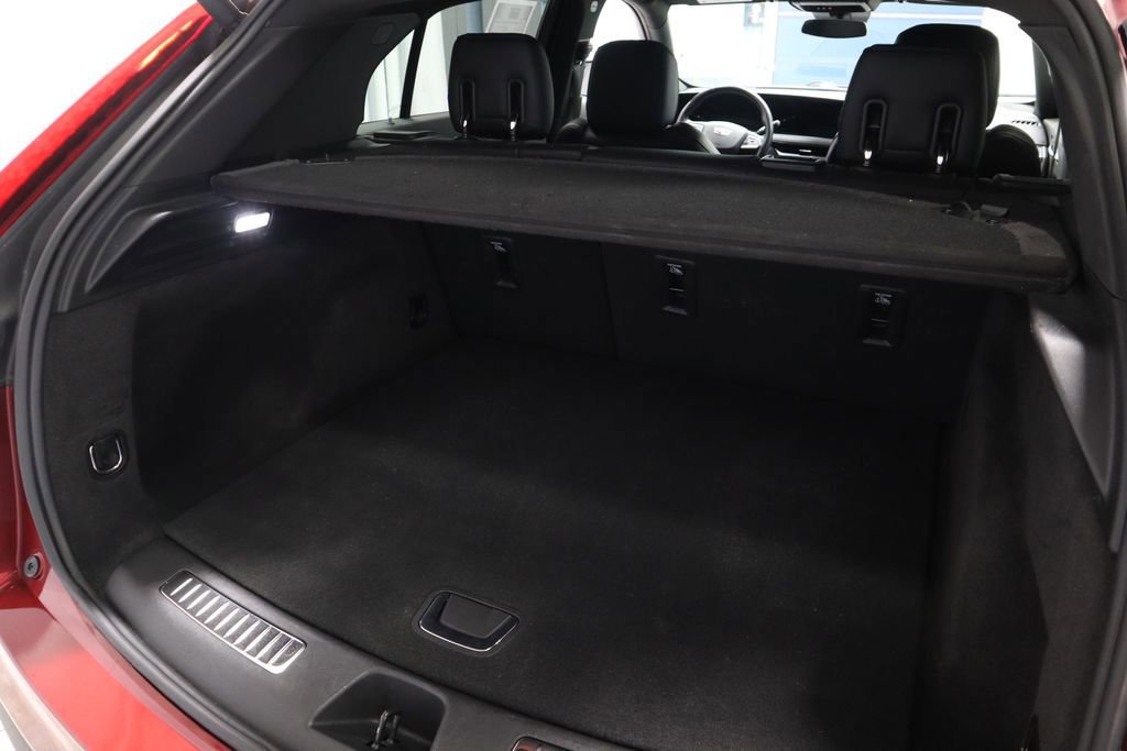 Used 2024 Cadillac XT4 Premium Luxury image 18
