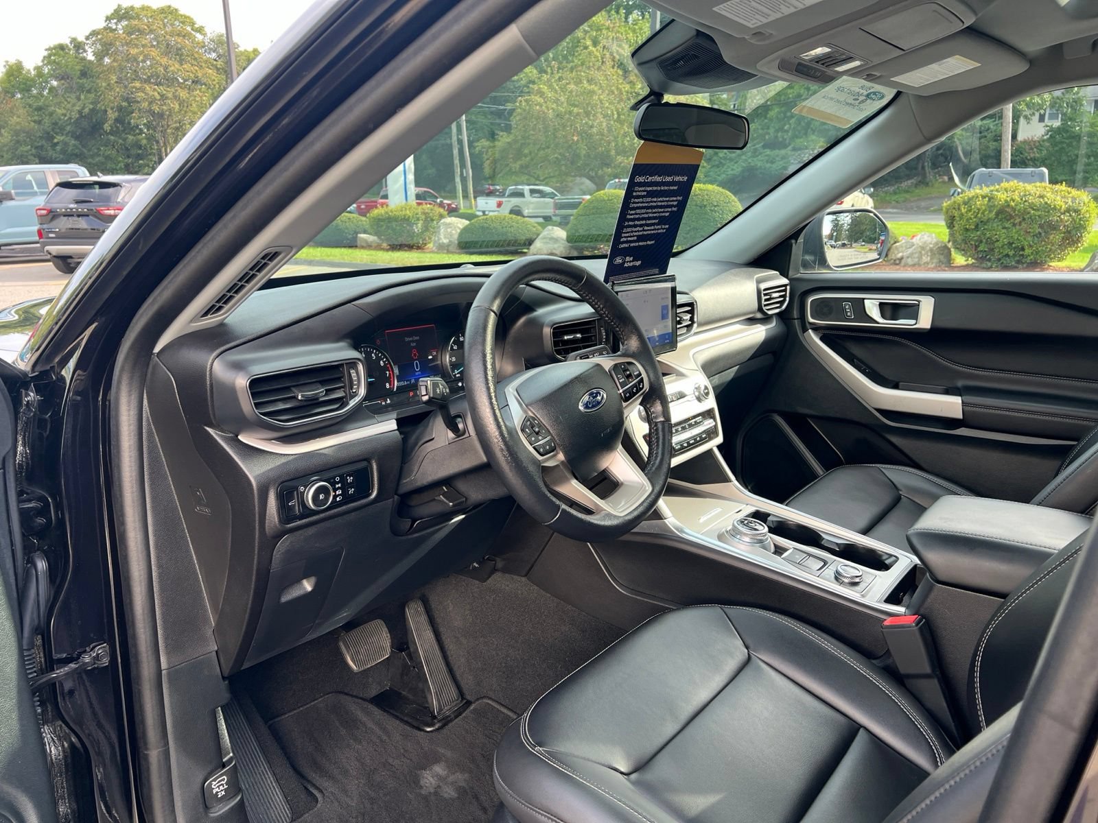 Certified 2024 Ford Explorer XLT w/ Equipment Group 202A AWD/4WD image 20
