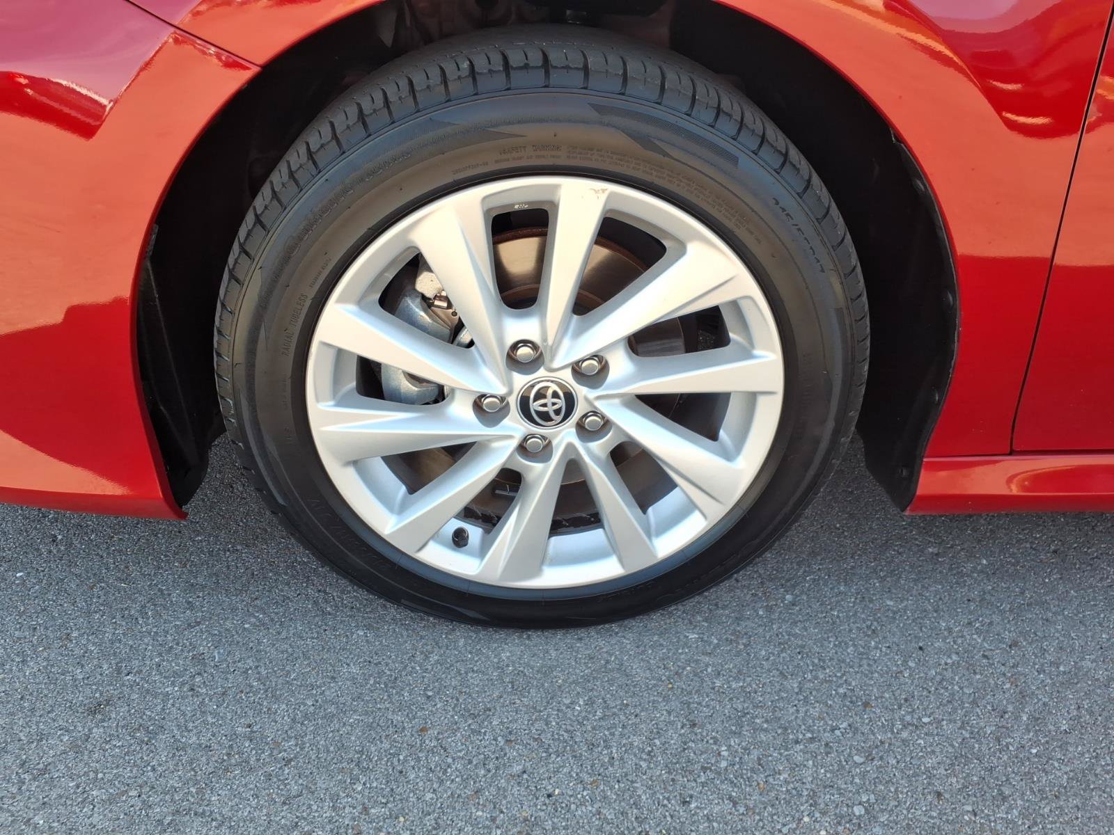 Used 2024 Toyota Camry LE FWD image 9