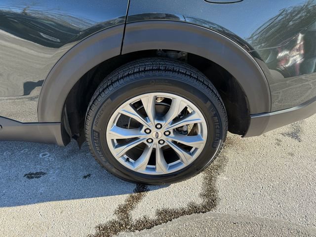 Certified 2022 Ford Explorer XLT w/ Equipment Group 202A image 24