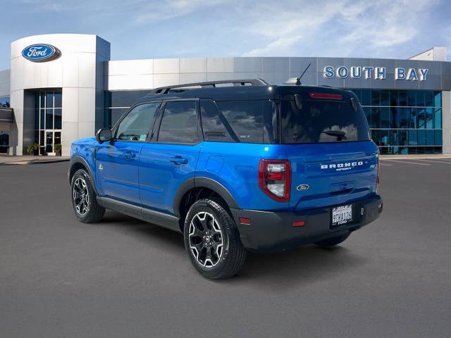 Certified 2025 Ford Bronco Sport Outer Banks w/ Outer Banks Tech Package+ AWD/4WD image 3