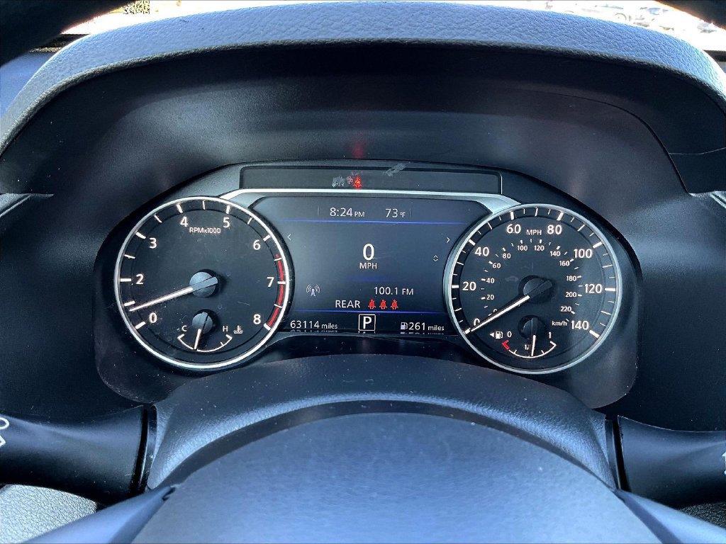 Used 2025 Nissan Altima 2.5 SV FWD image 13