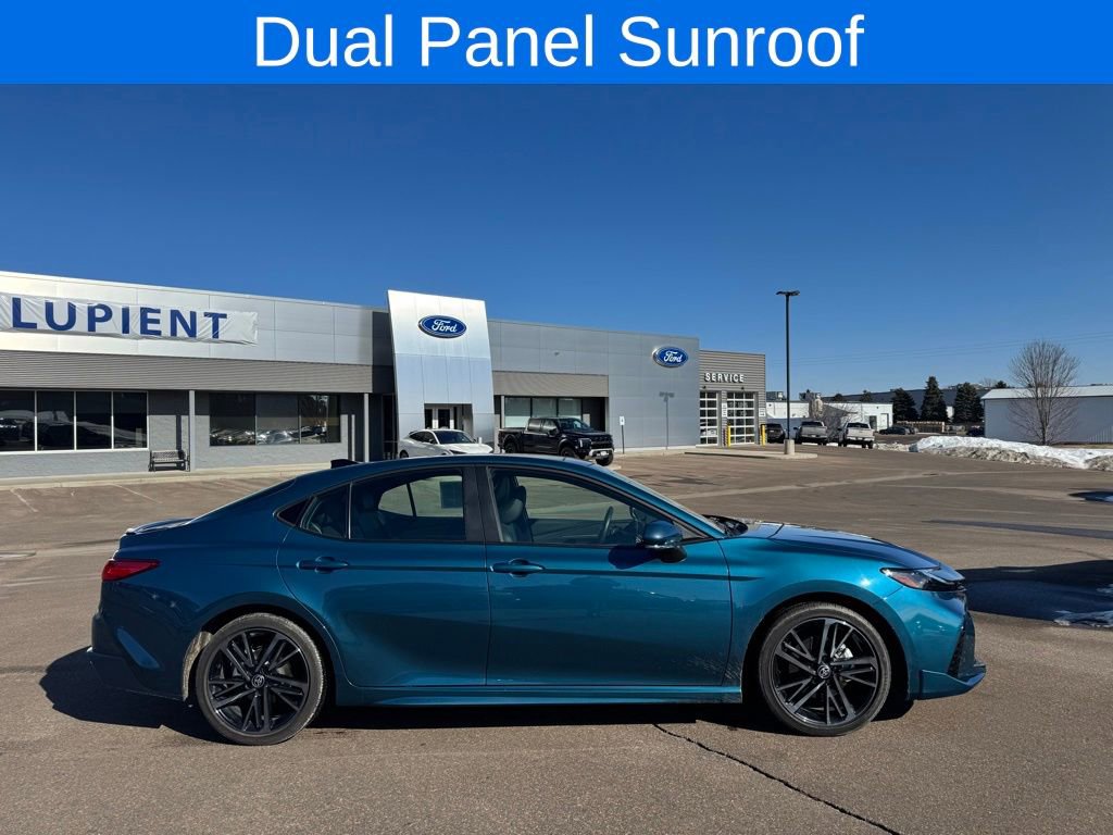 Used 2025 Toyota Camry XSE image 2