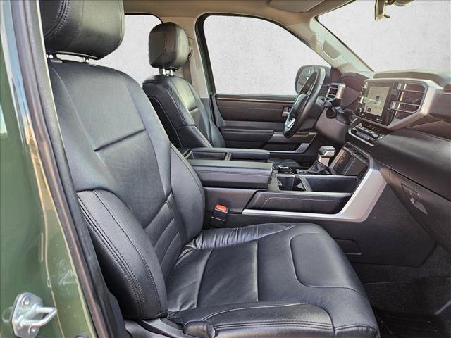 Used 2022 Toyota Tundra SR5 AWD/4WD image 17