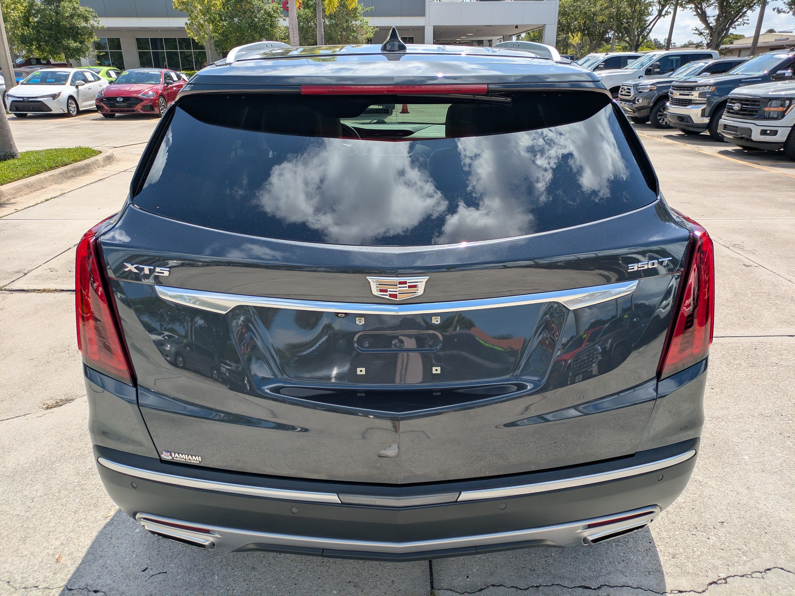 Used 2023 Cadillac XT5 Premium Luxury FWD image 5