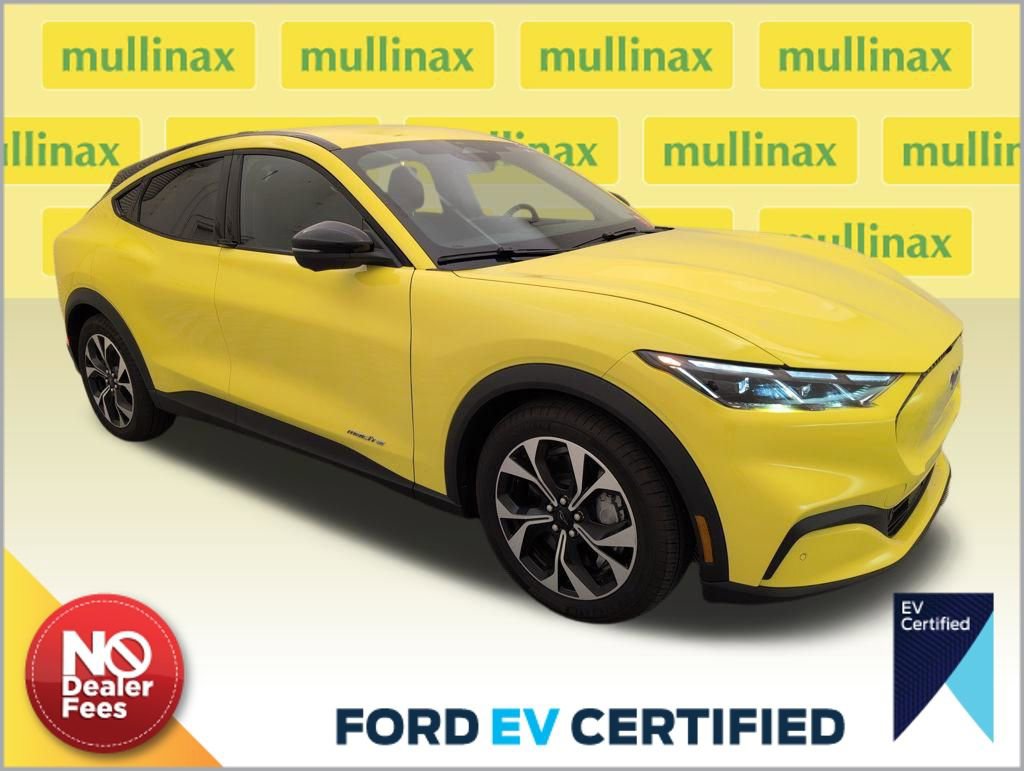 Certified 2025 Ford Mustang Mach-E Select image 1