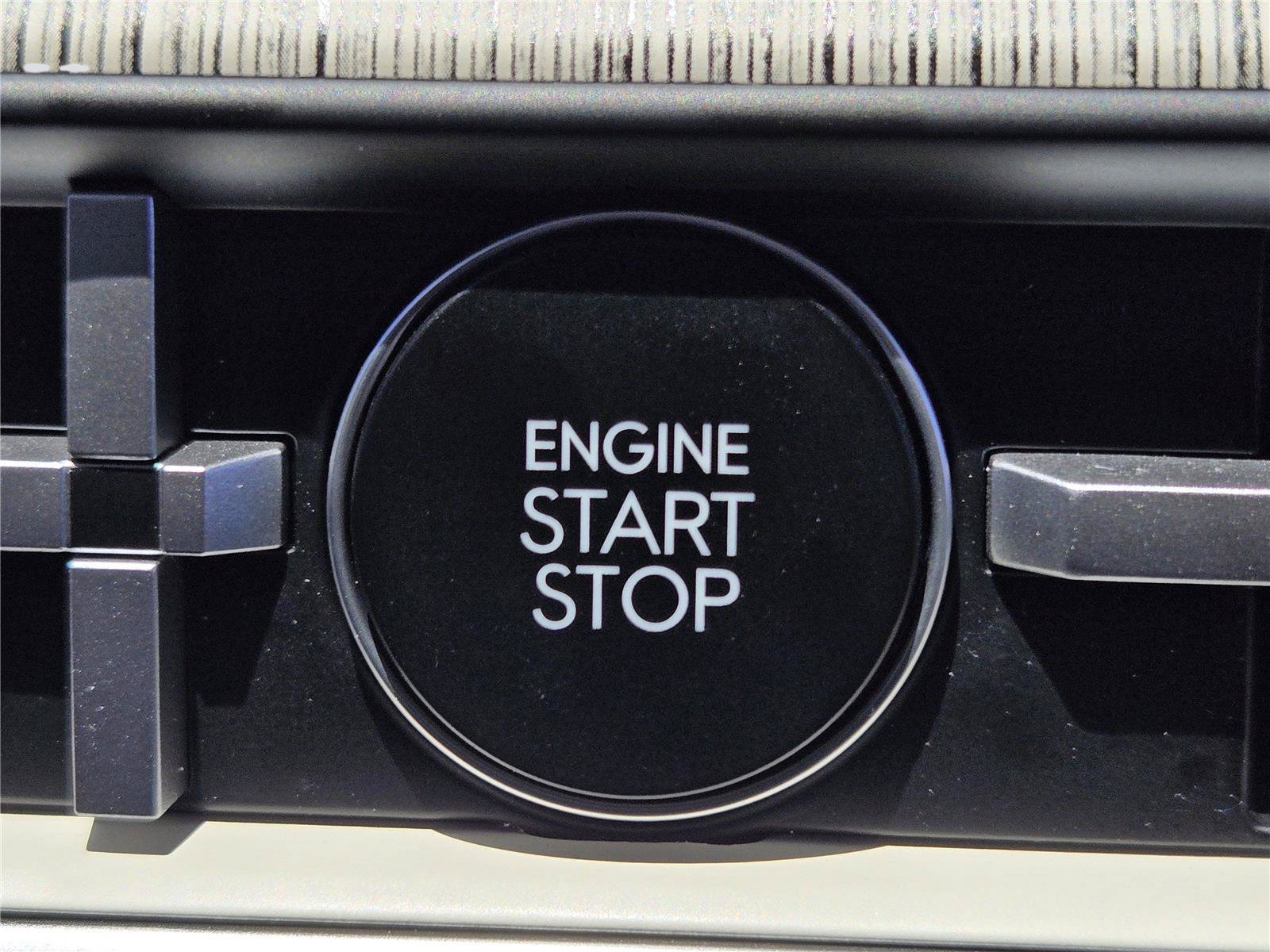 Used 2025 Hyundai Santa Fe Calligraphy FWD image 19