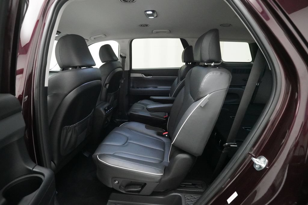Used 2025 Hyundai Palisade SEL AWD/4WD image 16
